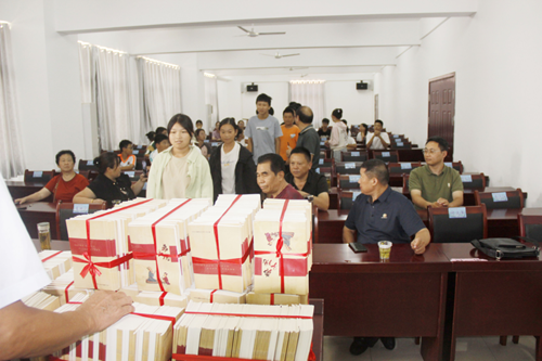 霍邱县公益国学堂、传承国学教育、提升文化素养(图3) 霍邱县公益国学堂、传承国学教育、提升文化素养(图3)