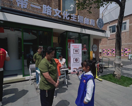 旗帜小记者受邀参加一带一路文化主题邮局活动(图5) 旗帜小记者受邀参加一带一路文化主题邮局活动(图5)