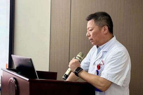 回顾工作总结经验,聚焦目标再创佳绩——苏州名仕医院召开年中工作总结会议(图6) 回顾工作总结经验,聚焦目标再创佳绩——苏州名仕医院召开年中工作总结会议(图6)