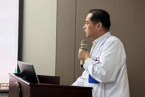 回顾工作总结经验,聚焦目标再创佳绩——苏州名仕医院召开年中工作总结会议(图8) 回顾工作总结经验,聚焦目标再创佳绩——苏州名仕医院召开年中工作总结会议(图8)